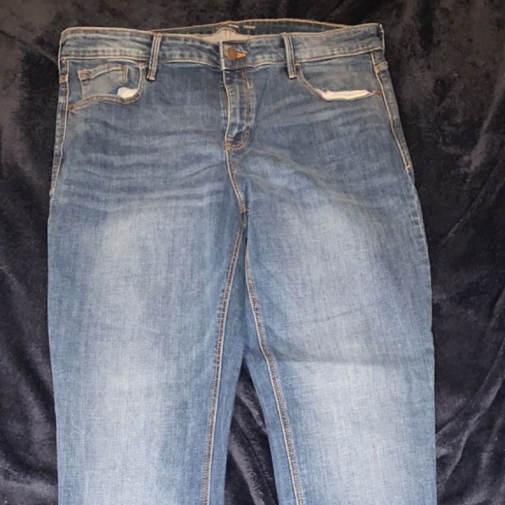 Old Navy Rockstar Super Skinny Jeans